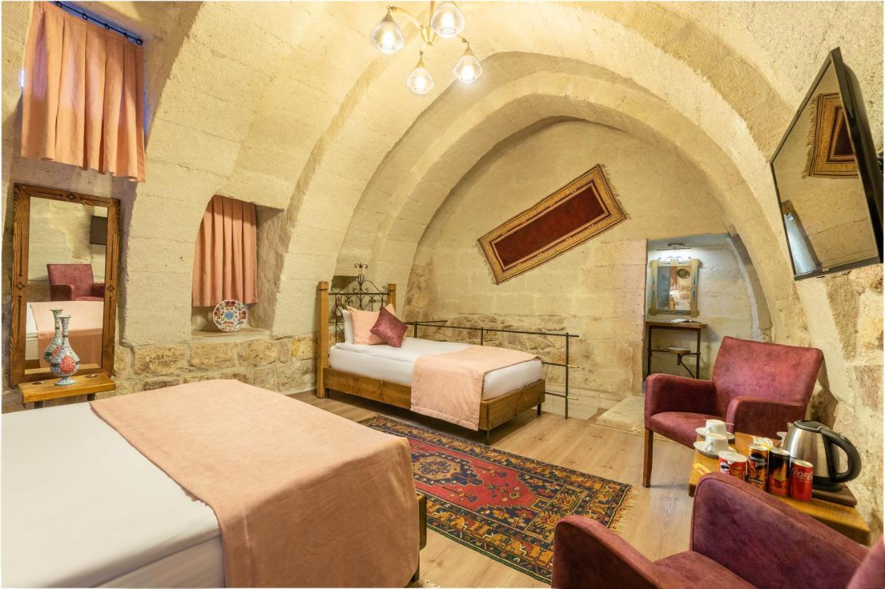 Maron Stone House Gasthof 3*