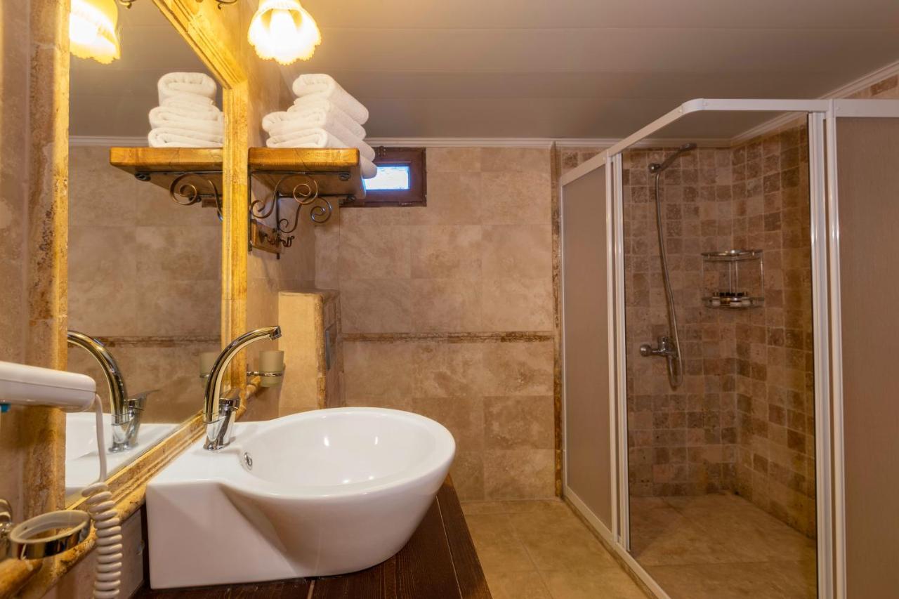 Maron Stone House 3*